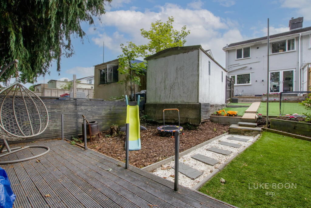 House in Plymouth - View 4