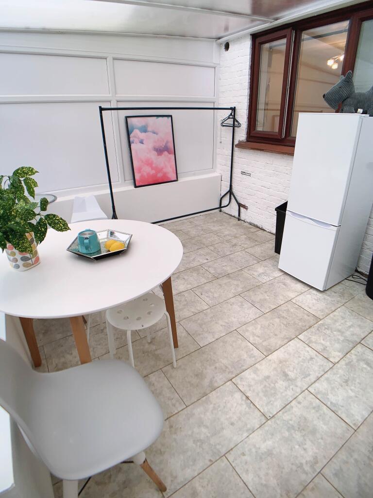 House in London, South Bermondsey, Bermondsey - View 3