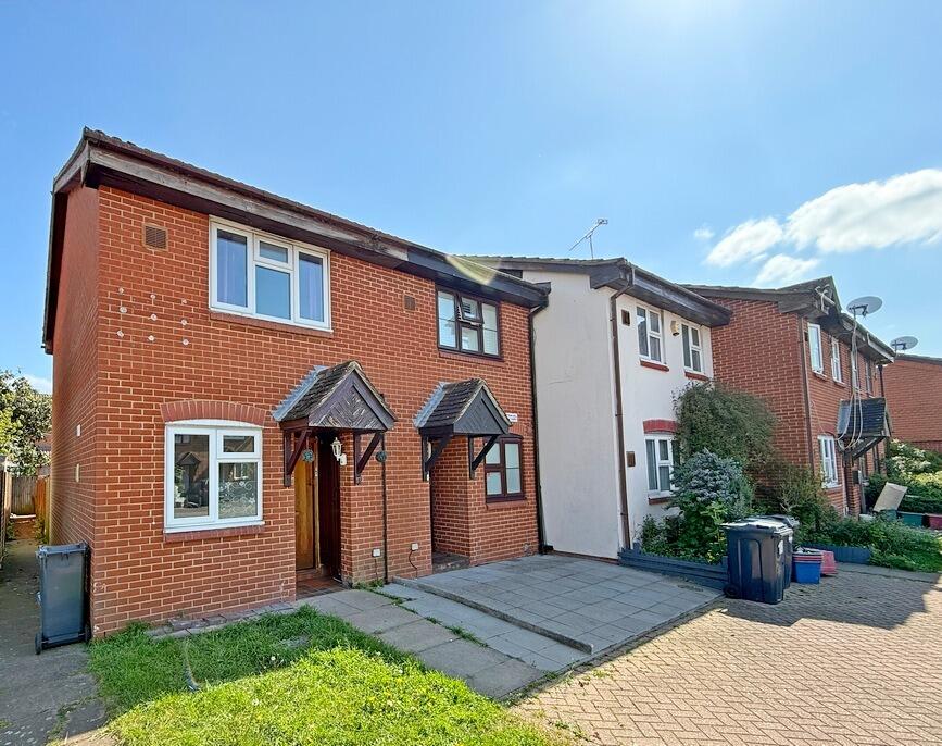 Main image of property: Linslade Close, Hounslow
