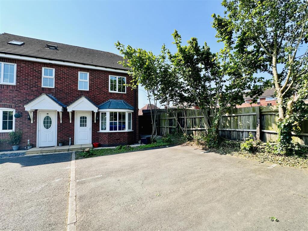 Main image of property: The Lakins, Measham, Swadlincote