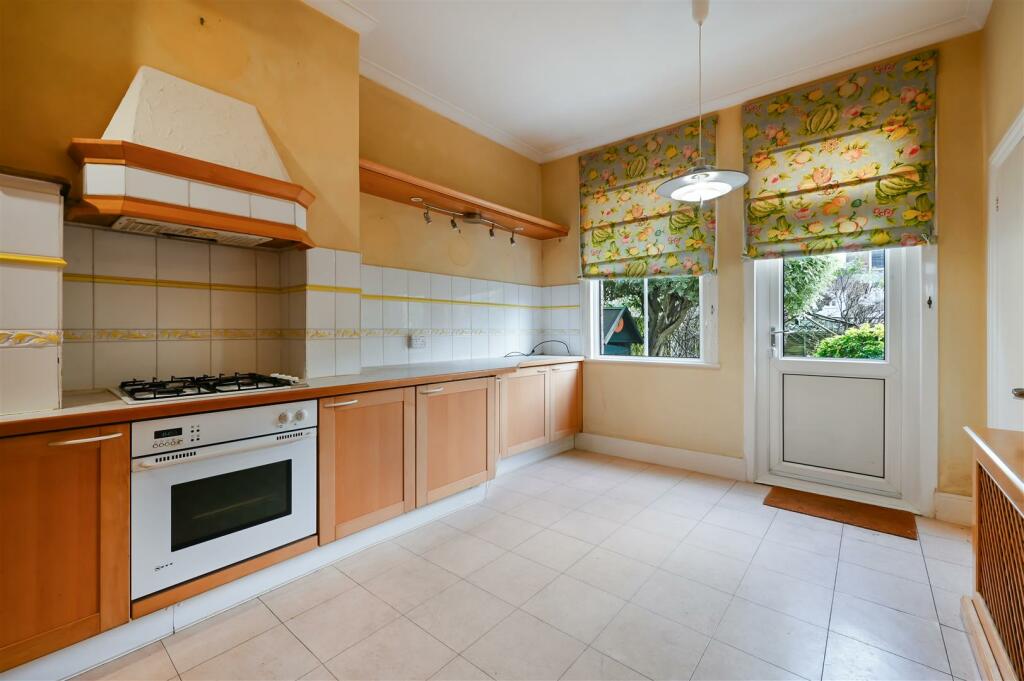 Ethelbert Road, West Wimbledon photo 2