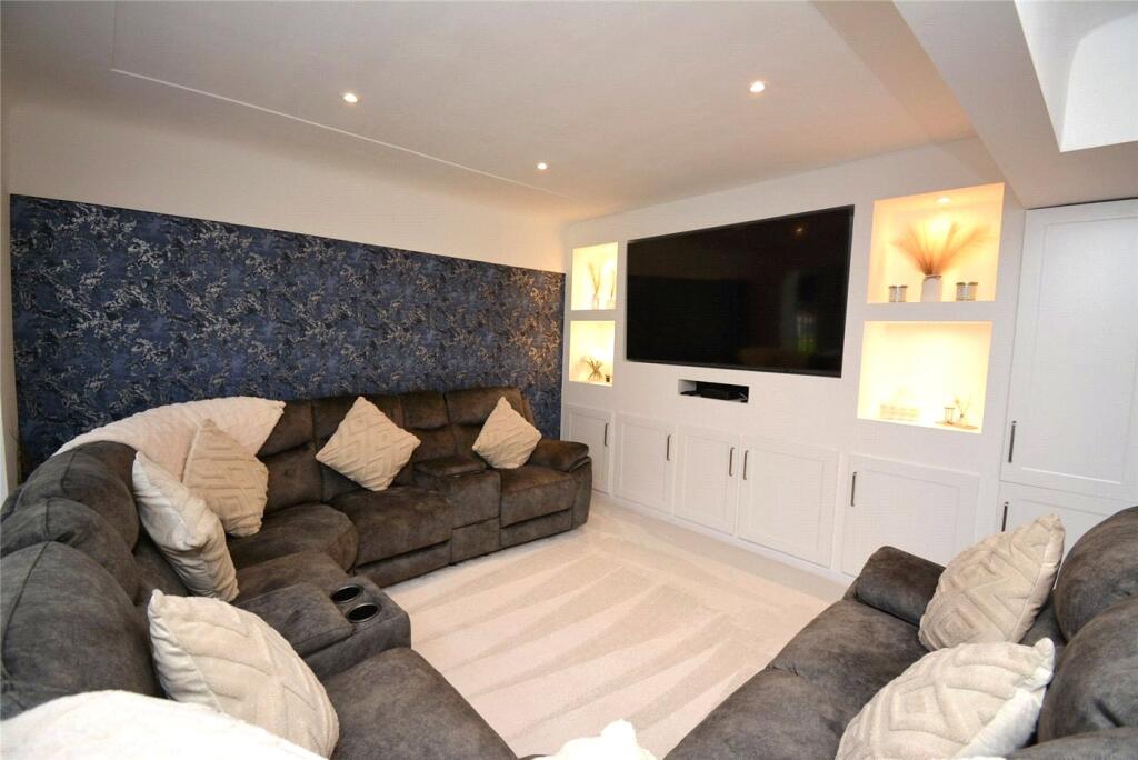 Redcar Road, Wallasey, Wirral photo 3
