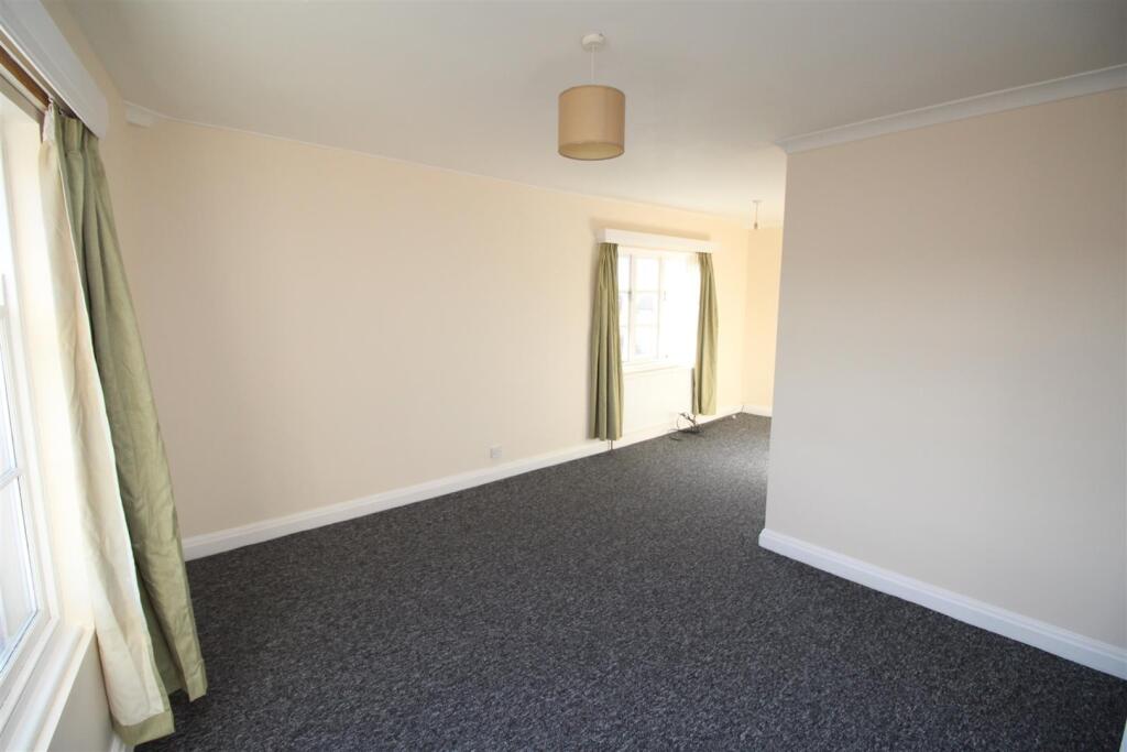 Apartment in Nottingham - View 3