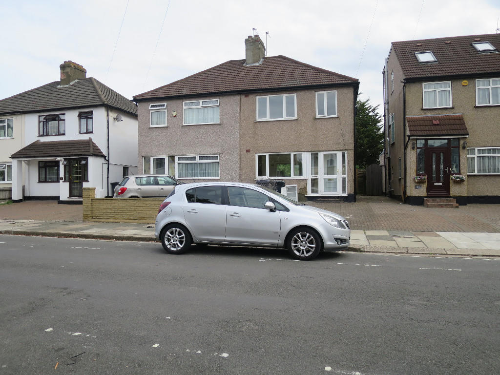Main image of property: Middleton Avenue, Greenford, Middlesex, UB6