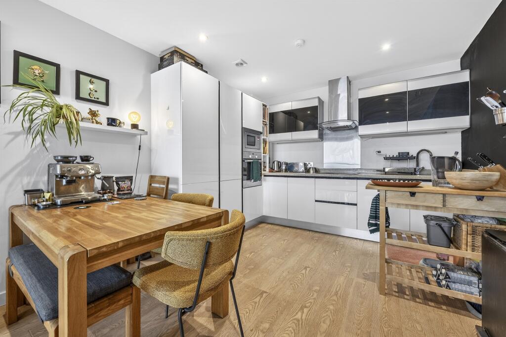 Main image of property: Newgate, Croydon