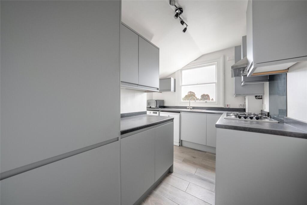 Apartment in London, Kensal Town, Maida Hill - View 2