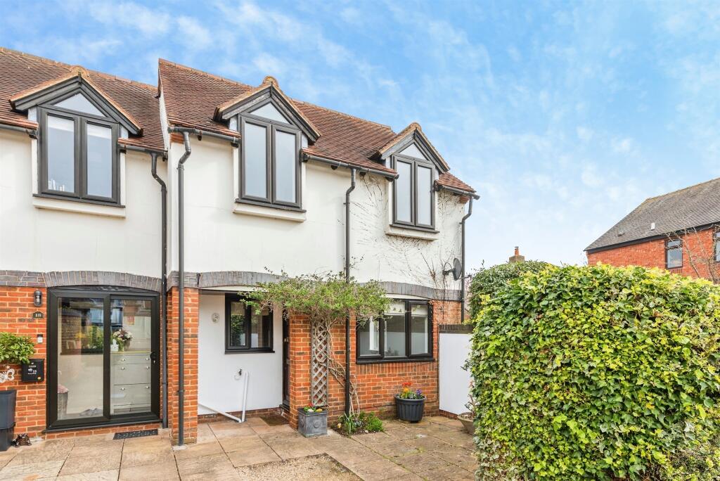 Main image of property: Swan Walk, Thame