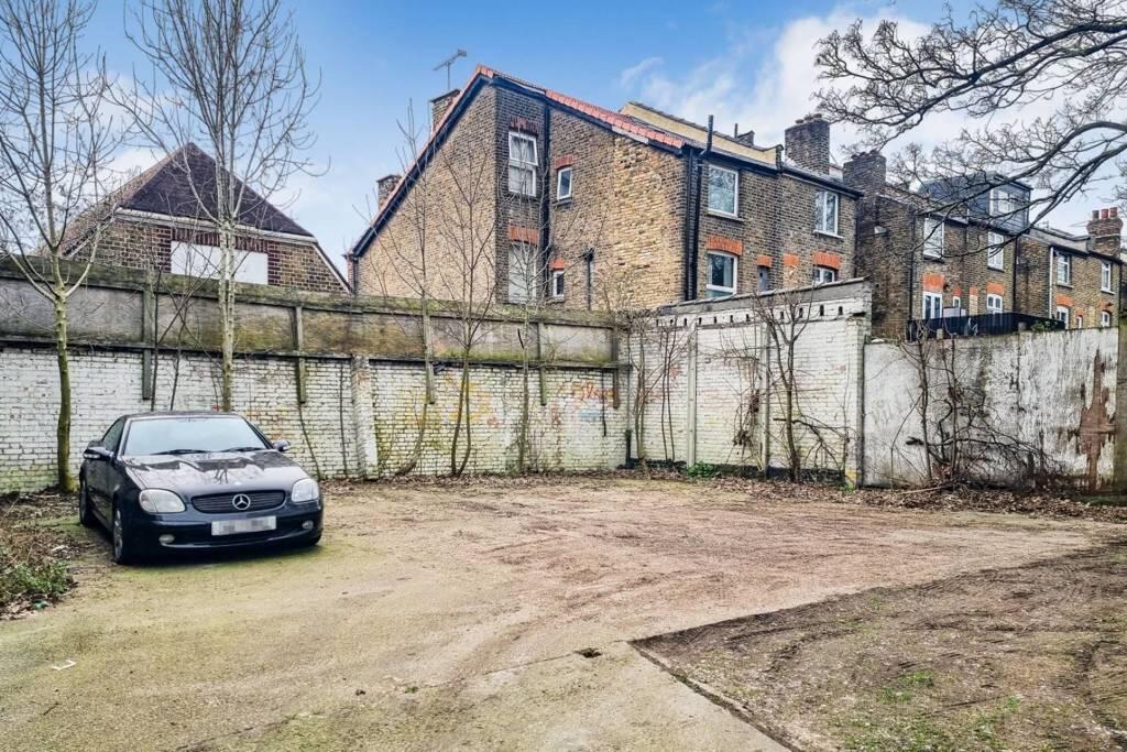 Main image of property: Land To Rear Of 1a & 1b Spencer Avenue, London,  N13