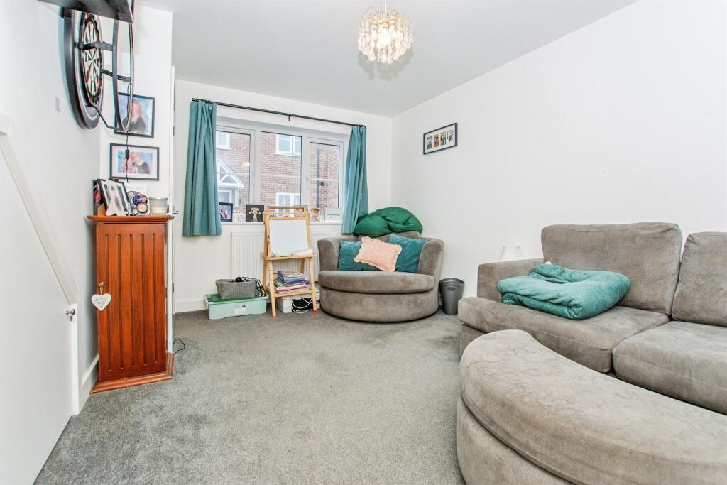 House in Fenland, Leverington - More