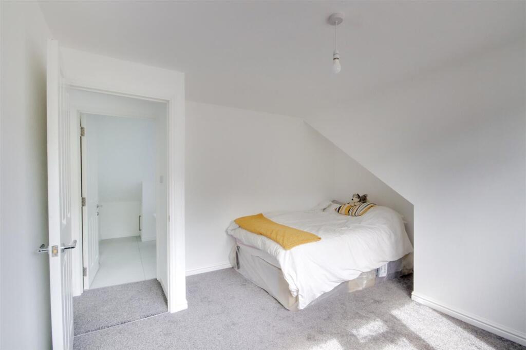 House in Brighton - View 5