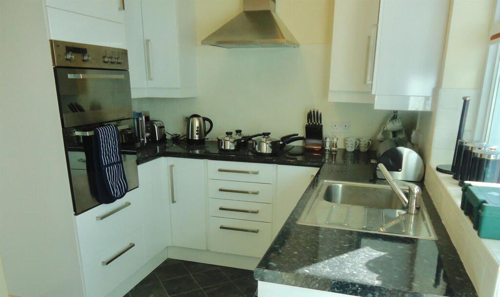 House in Lancing - View 5
