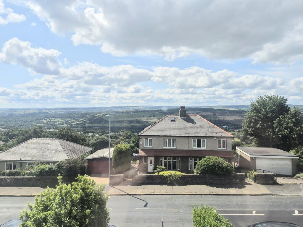 House in Halifax - View 2