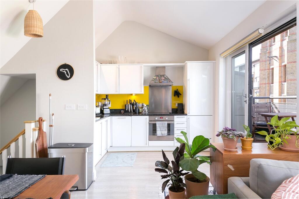 2 bedroom duplex for rent