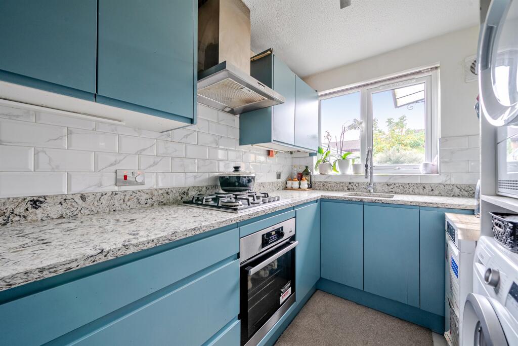 Sweets Way, London - View 2