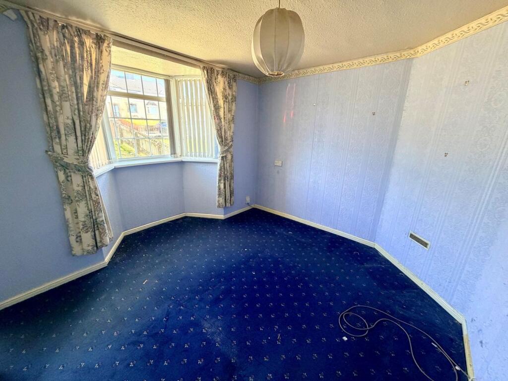House in Wolverhampton, West Midlands - View 5