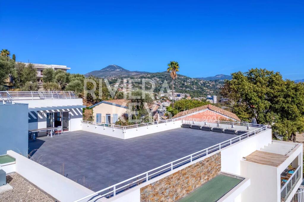 Main image of property: Provence-Alps-Cote d`Azur, Alpes-Maritimes, Nice