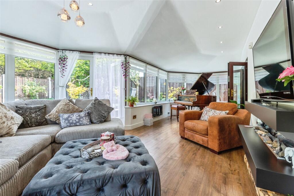 Saltram Close, Bradley Fold, Manchester, Greater Manchester, M26 - View 3