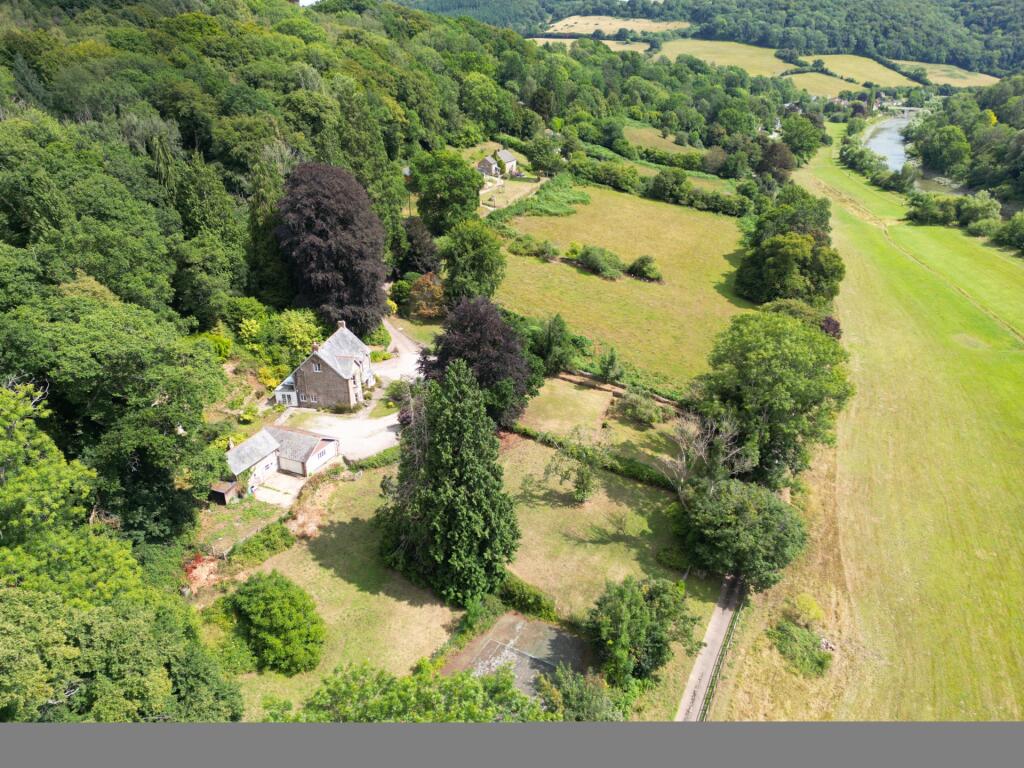 6-bed detached on Underhill, Brockweir, NP16, £1,249,000