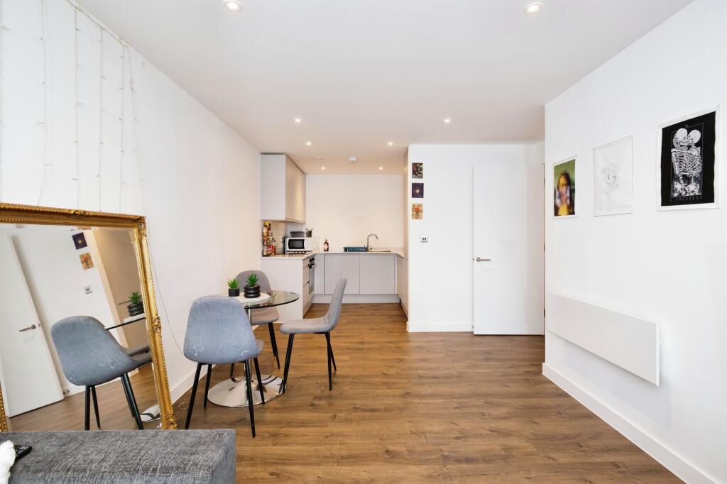 Waterhouse Apartments, 14 Worrall Street, Salford, Greater Manchester, M5 photo 4
