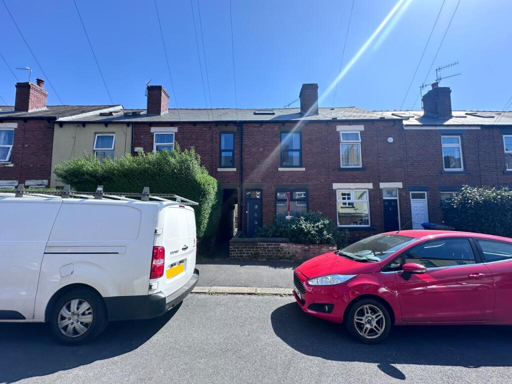 6-bed terraced on 72 Pickmere Road, Sheffield S10 1GZ, £100,000