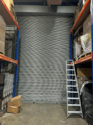 Full-Height Shutter