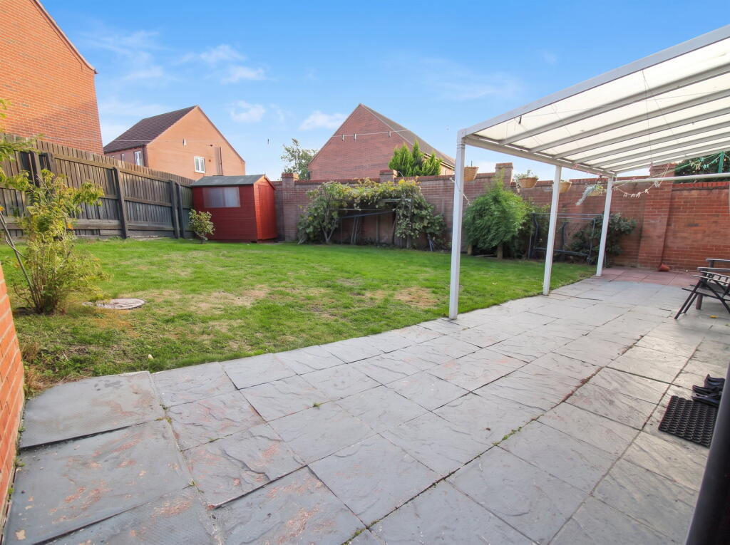 House in Gainsborough - View 2