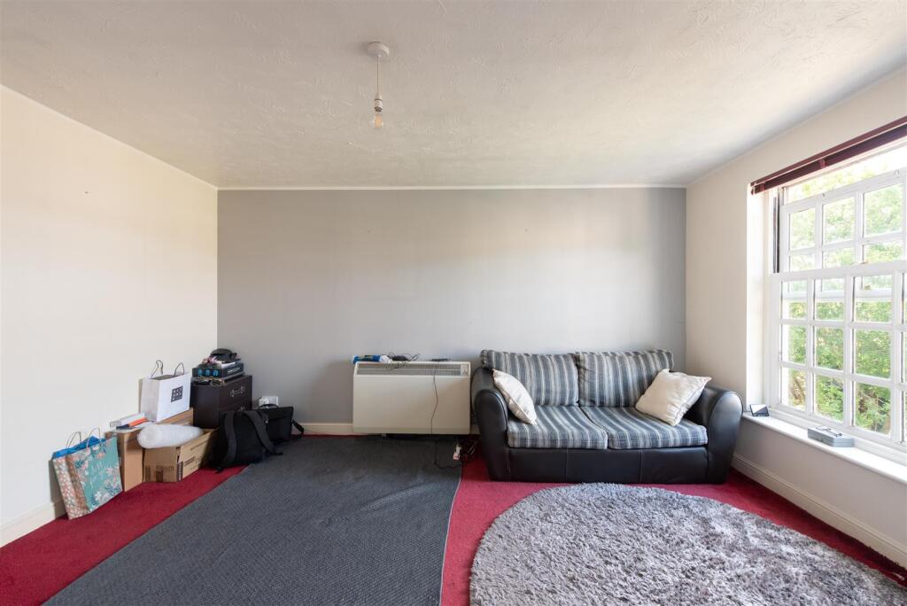 Apartment in London - View 3