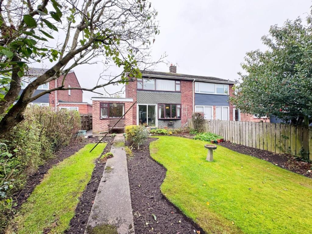 White House Drive, Sedgefield, Stockton-On-Tees photo 3