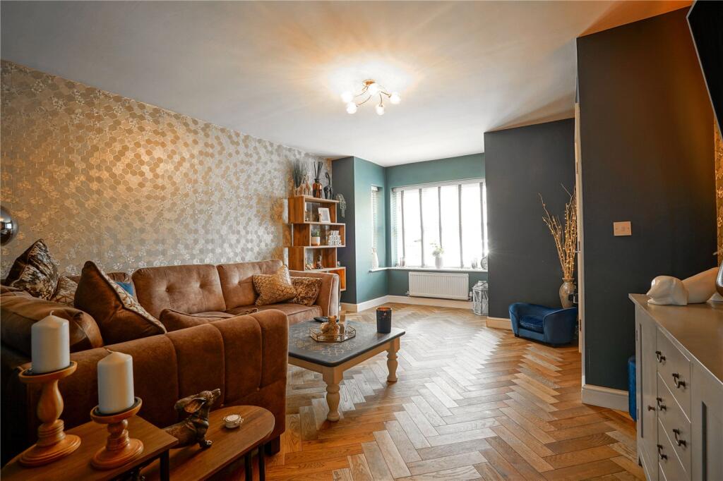 The Woodlands, Bolton-upon-Dearne, S63 - View 5