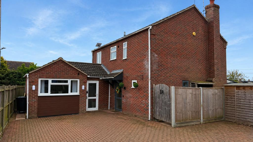 Main image of property: Perry Close, Haddenham, Ely