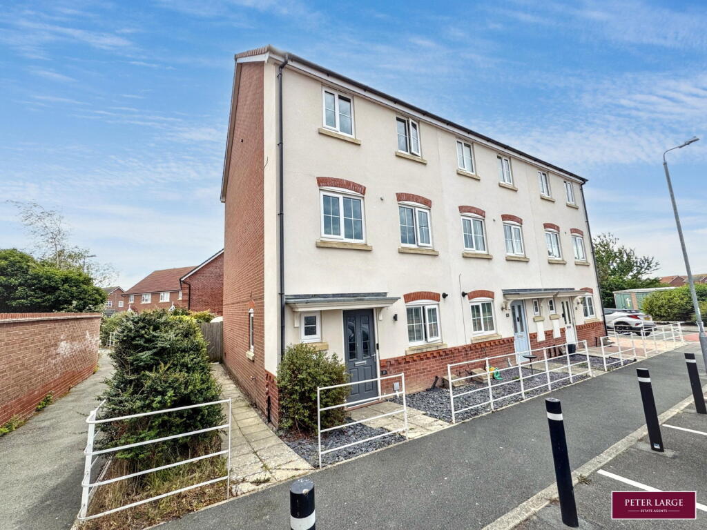 Main image of property: Ffordd Aberkinsey, Rhyl, Denbighshire LL18 4FB