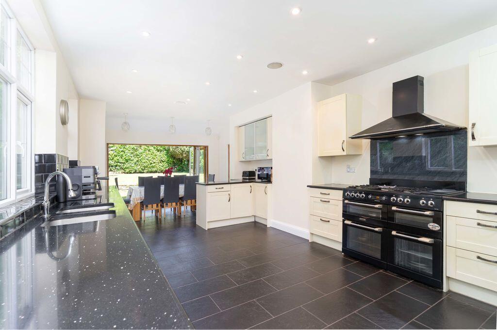 House in London - View 3