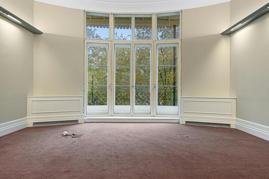 OLNMRK11ConnaughtPlace1stFloor8.JPG