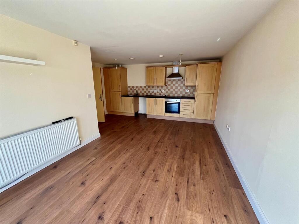 Apartment in Halifax - View 3