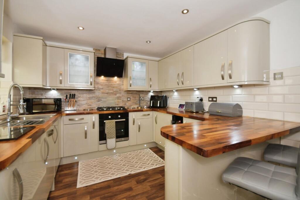 House in Sheffield - View 4