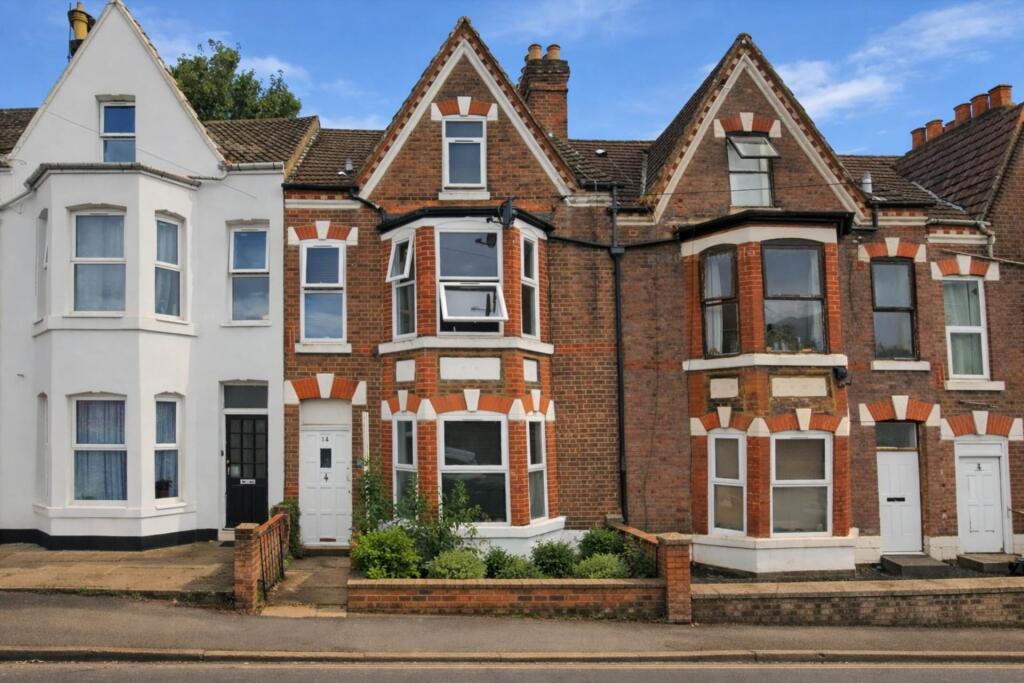 Main image of property: Cardiff Grove, Luton