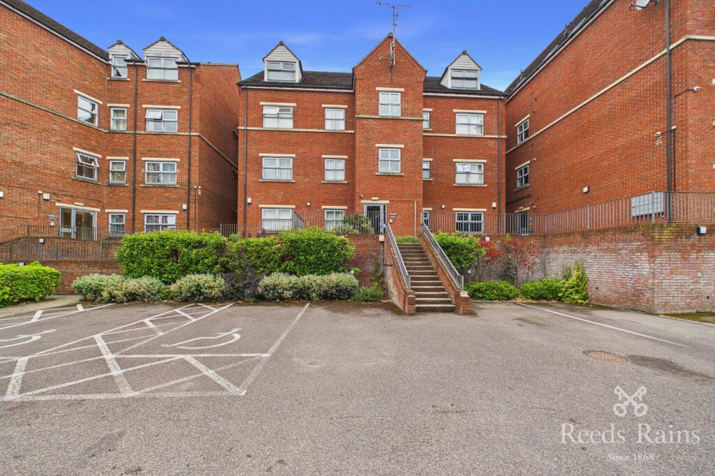 Main image of property: Moorgate View, Rotherham, South Yorkshire, S60