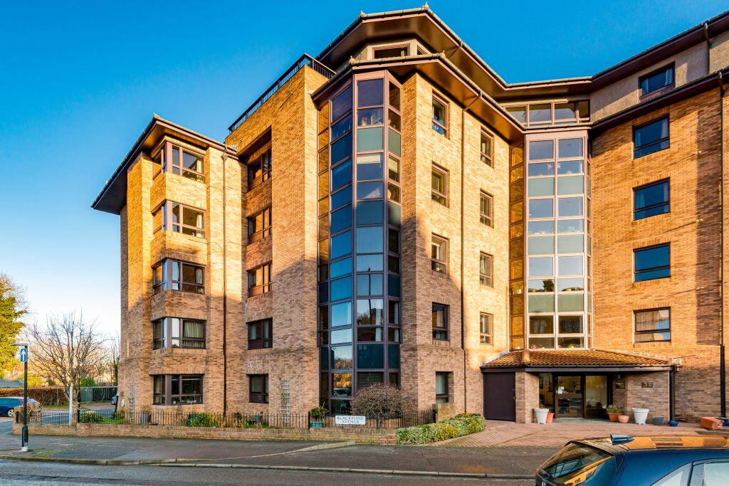 Main image of property: 39/26 Blackford Avenue, Blackford, EH9 3HN