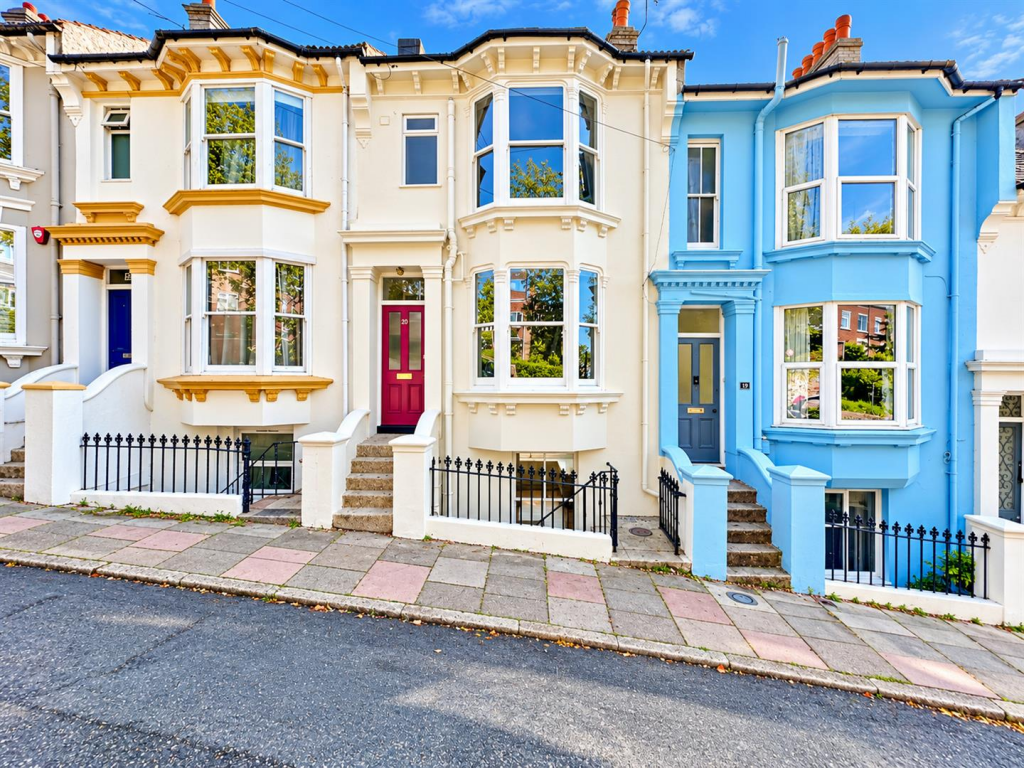 House in Brighton, Round Hill - View 2