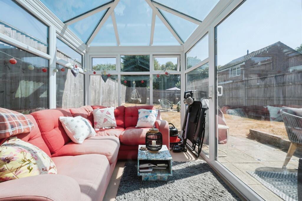 House in Eastleigh - View 5