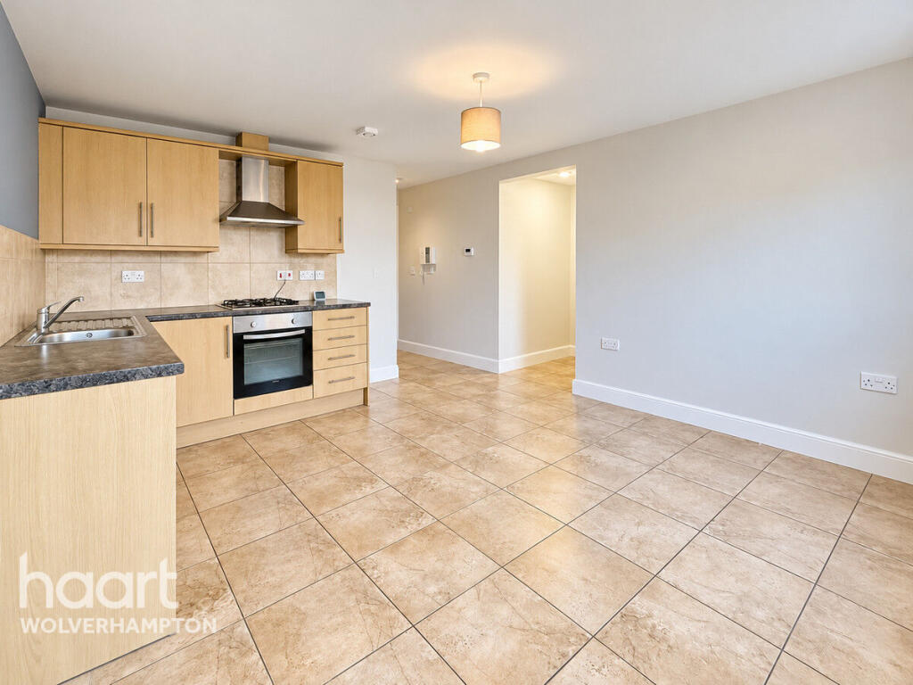 Apartment in Dudley, West Midlands - View 4
