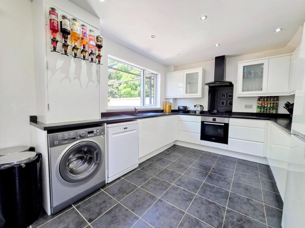 House in Plymouth - View 6