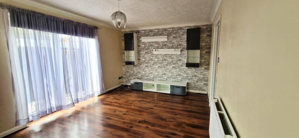 House in Peterborough - View 4