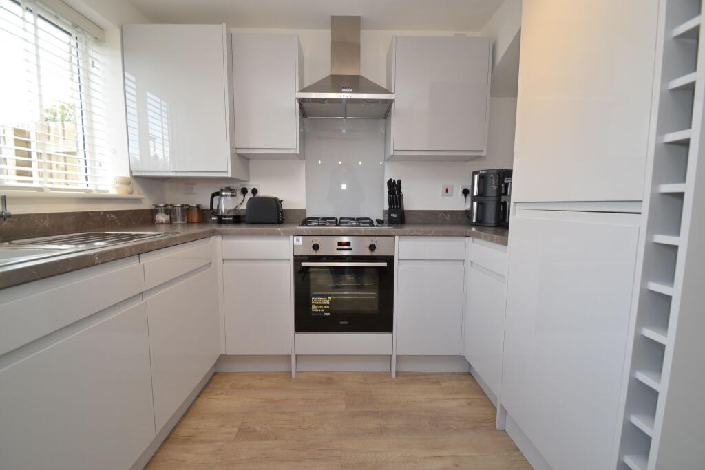 House in Bradford, West Yorkshire - View 5