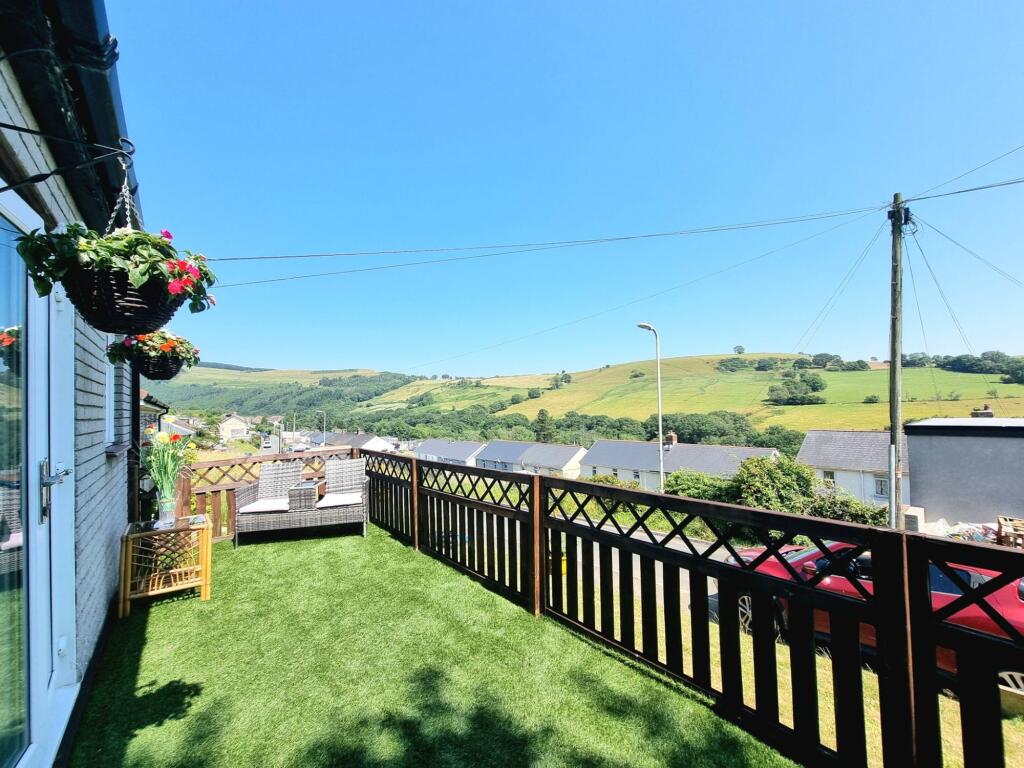 House in Pant-yr-Awel, Ogmore Valley - View 4