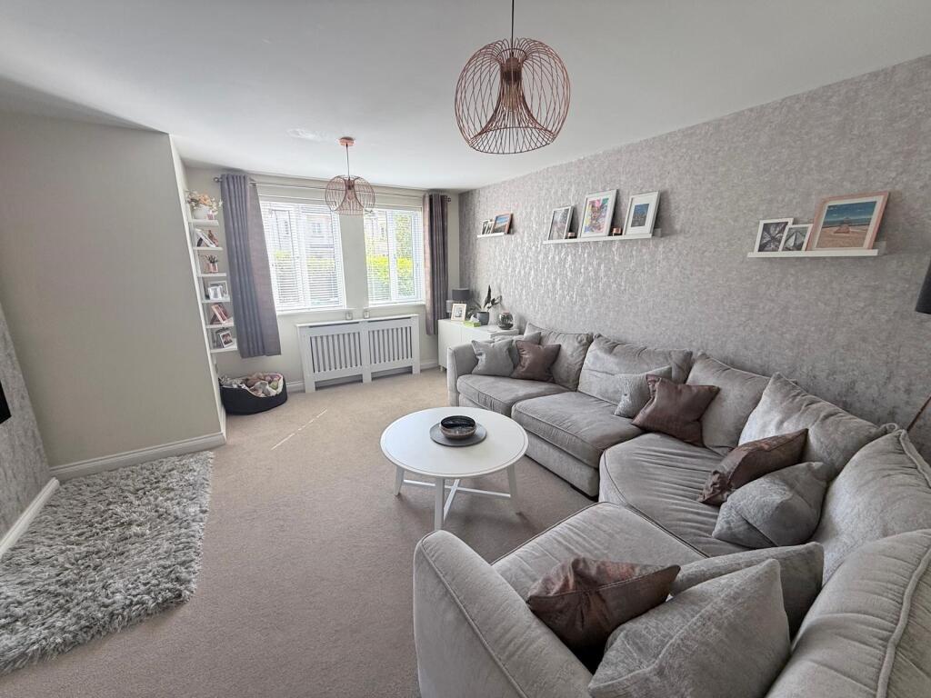 House in Northampton - More