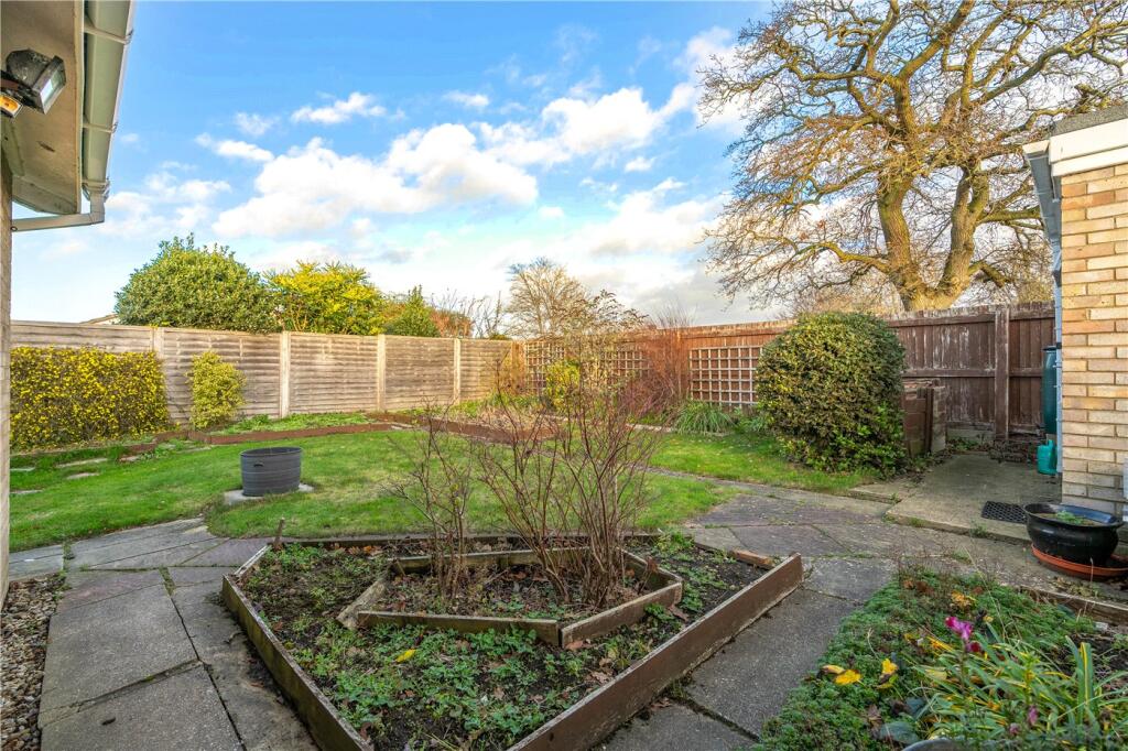 Westbourne Park, Bourne, Lincolnshire, PE10 photo 2