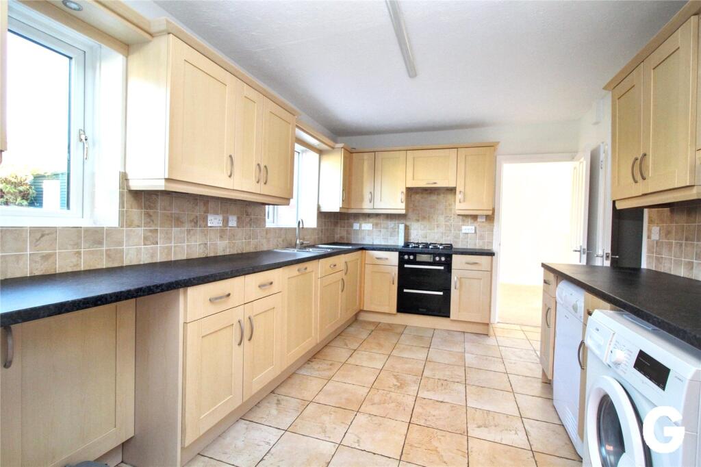 Swan Mead, Hightown, Ringwood, Hampshire, BH24 photo 3