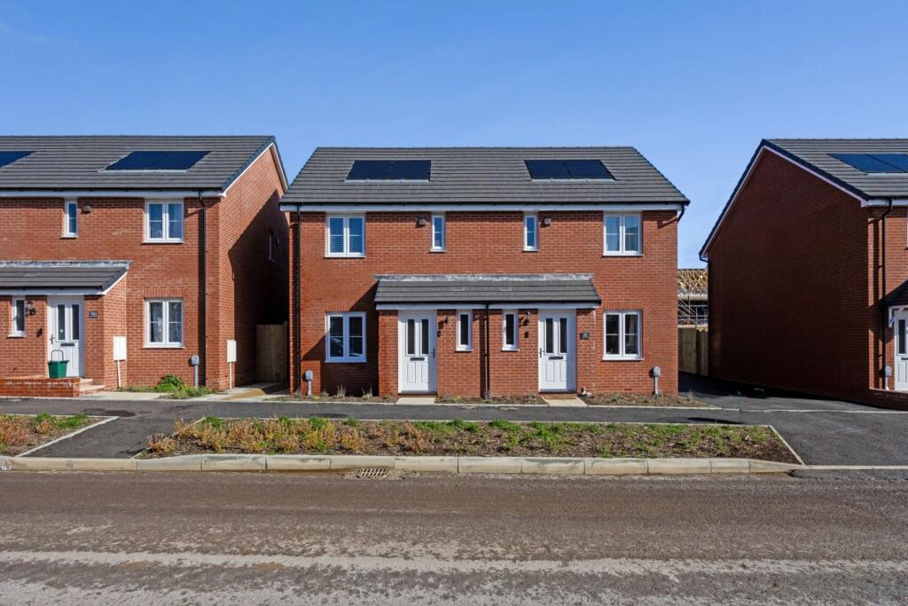 Main image of property: Heol Y Parc, Llanilid, Pontyclun, CF72