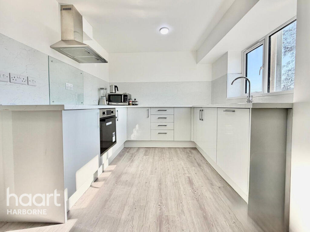 Brand New En-suite Rooms, Oldbury